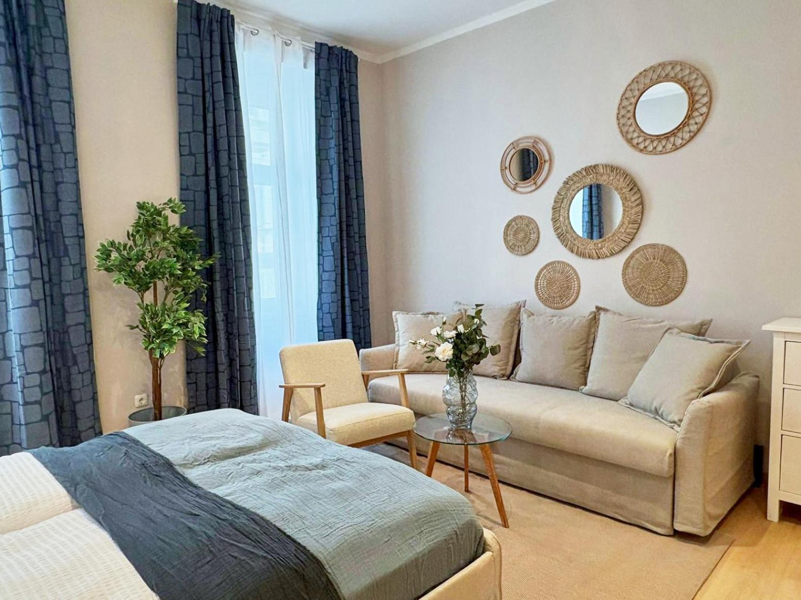Spacious And Near Metro I Close To Parks I Akh Daire Viyana Dış mekan fotoğraf